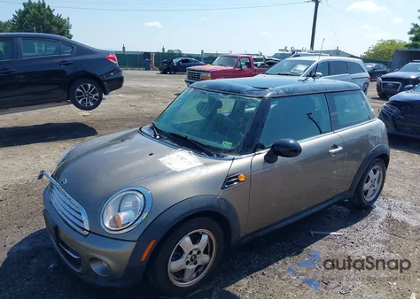 2011 Mini Cooper из США, поврежденный, VIN WMWSU3C58BT251692